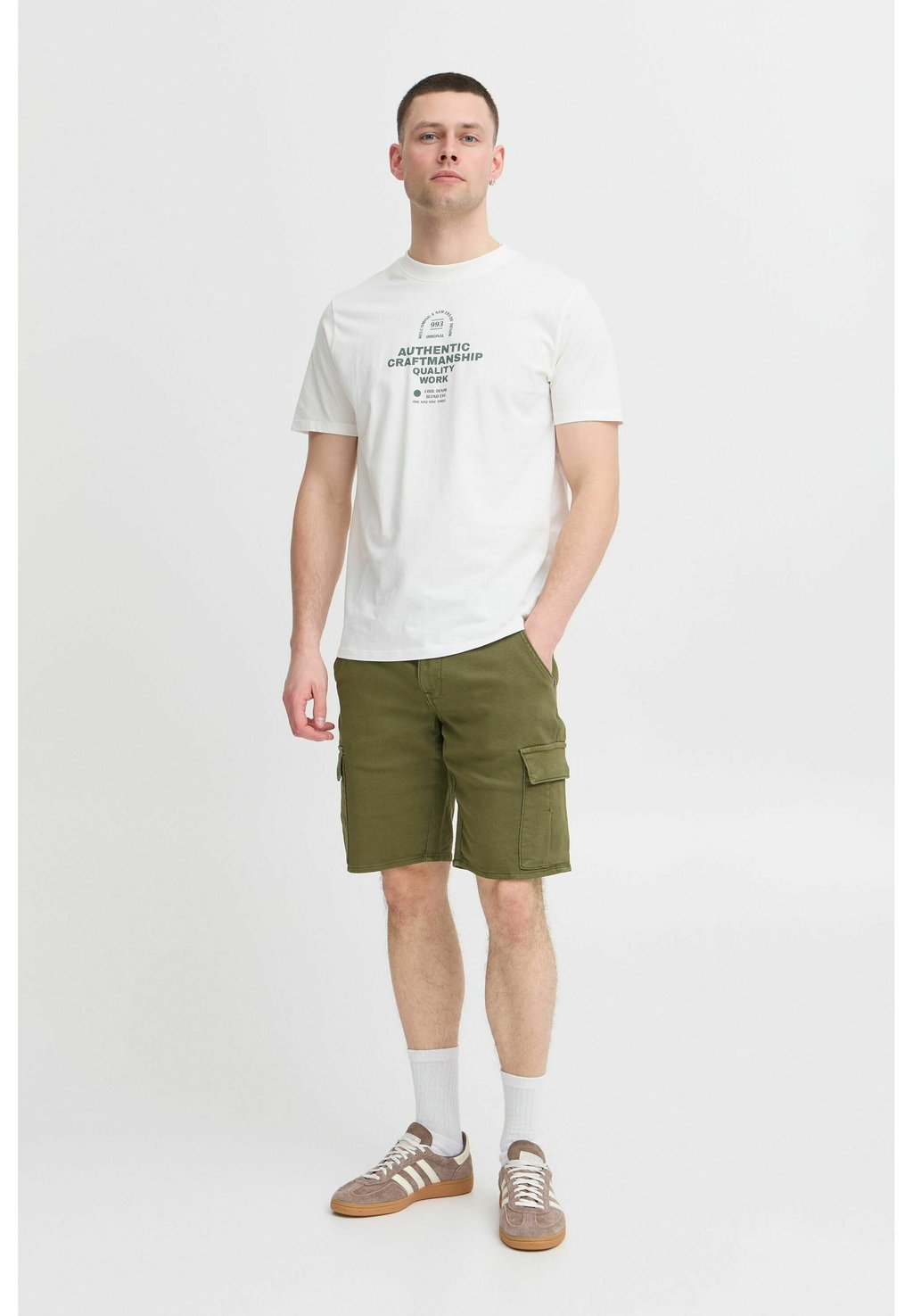 Джинсовые шорты LIZZARD Blend, зеленый
Джинсовые шорты LIZZARD Blend, зеленый