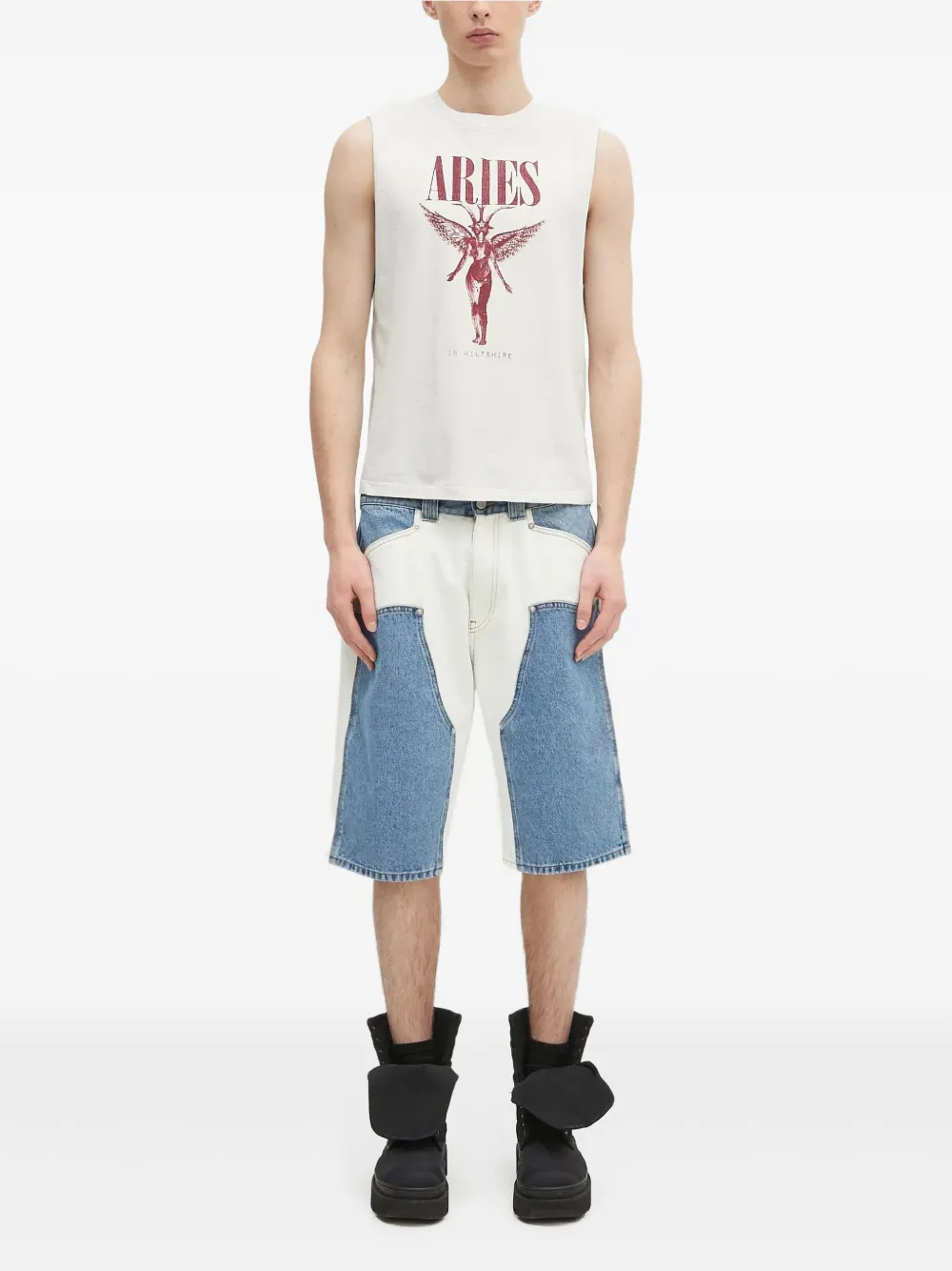 Футболка с принтом Aries, белый
Футболка с принтом Aries, белый