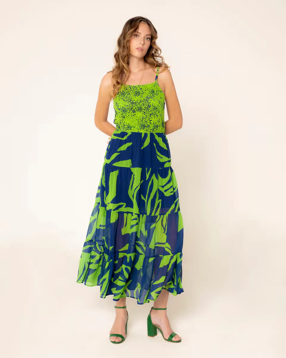 Длинное платье с прямым воротником, кружевом и медовой сеткой Niza, синий
Длинное платье с прямым воротником, кружевом и медовой сеткой Niza, синий