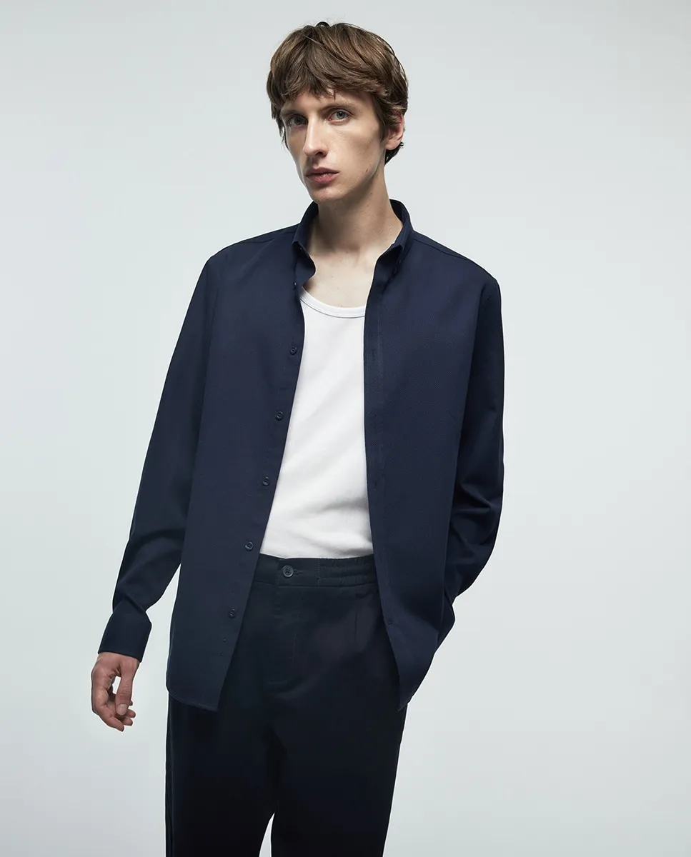 Рубашка структурированная облегающая Sfera, темно-синий
Рубашка структурированная облегающая Sfera, темно-синий