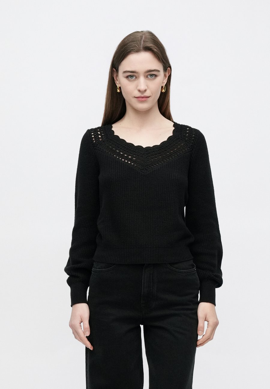 Джемпер TWINSET MAGLIA, Nero/Black
Джемпер TWINSET MAGLIA, Nero/Black