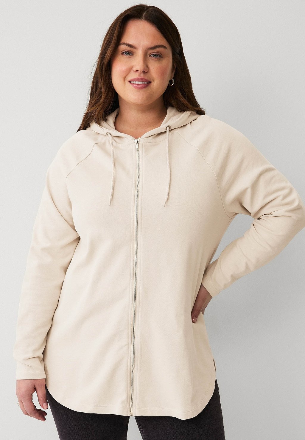 Толстовка на молнии Ellos Plus collection, бежевый
Толстовка на молнии Ellos Plus collection, бежевый