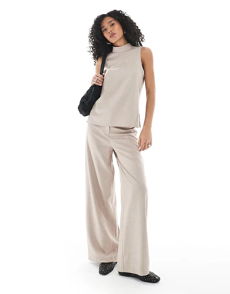 Широкие брюки ASOS DESIGN бежевого цвета
Широкие брюки ASOS DESIGN бежевого цвета