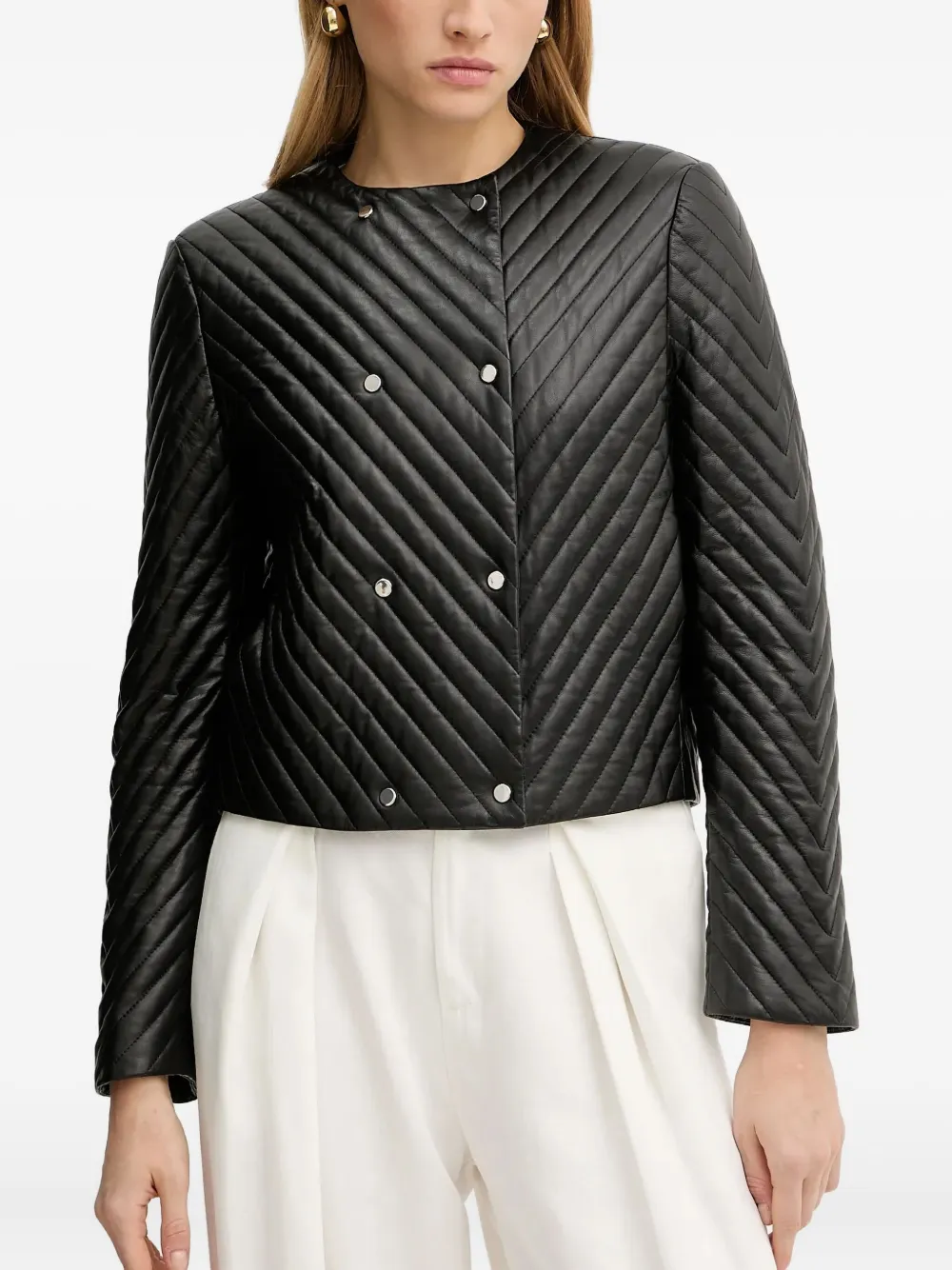 Укороченная стеганая куртка с шевронным узором BOSS, черный 
Укороченная стеганая куртка с шевронным узором BOSS, черный