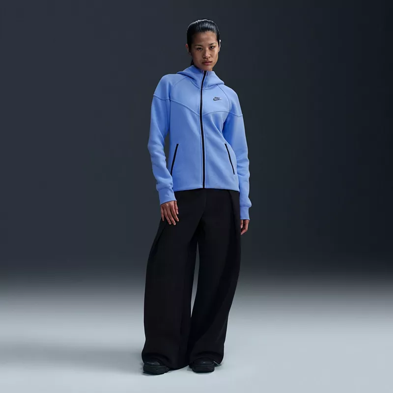 Женская худи Nike Sportswear Tech Fleece Windrunner с молнией во всю длину, цвет Royal Pulse
Женская худи Nike Sportswear Tech Fleece Windrunner с молнией во всю длину, цвет Royal Pulse