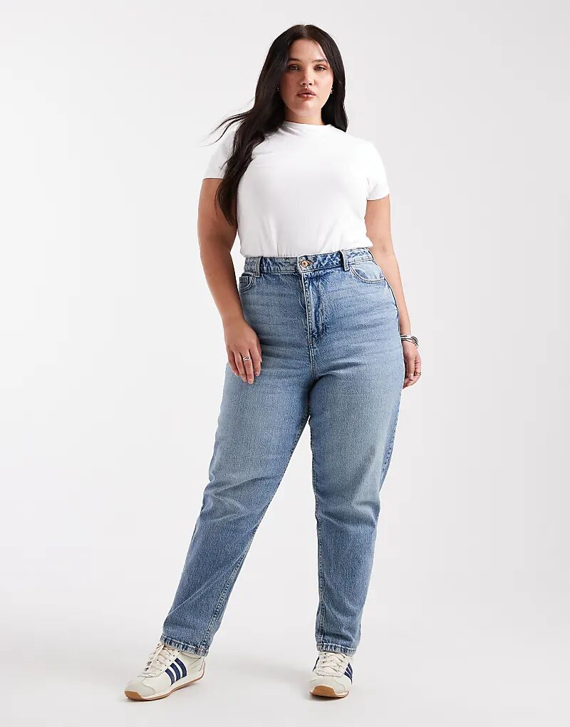 Джинсы New Look Curve mom в средне-синем цвете
Джинсы New Look Curve mom в средне-синем цвете