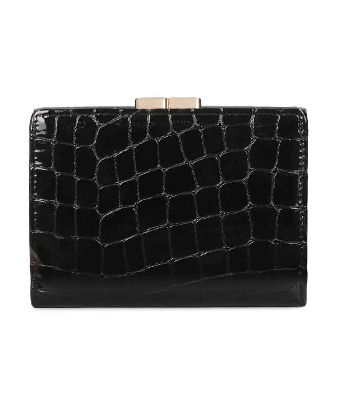 Небольшой черный кошелек из тисненой лакированной кожи. Kazar, черный
Небольшой черный кошелек из тисненой лакированной кожи. Kazar, черный