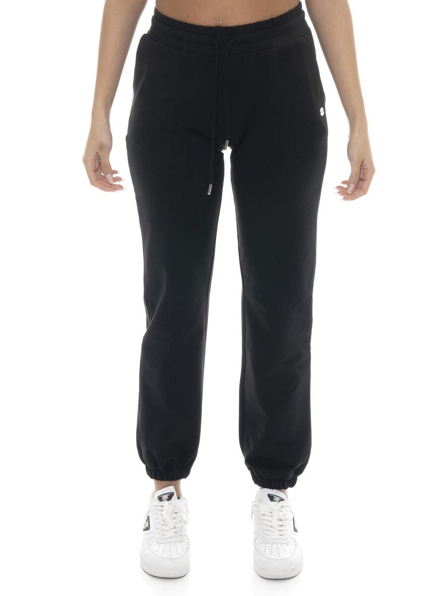 LEONE 1947 APPAREL Базовые брюки Leone из легкого поплина
LEONE 1947 APPAREL Базовые брюки Leone из легкого поплина