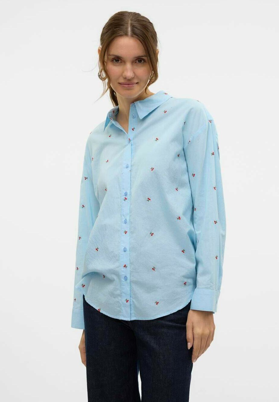 Блузка на пуговицах Vero Moda, светло-голубой
Блузка на пуговицах Vero Moda, светло-голубой
