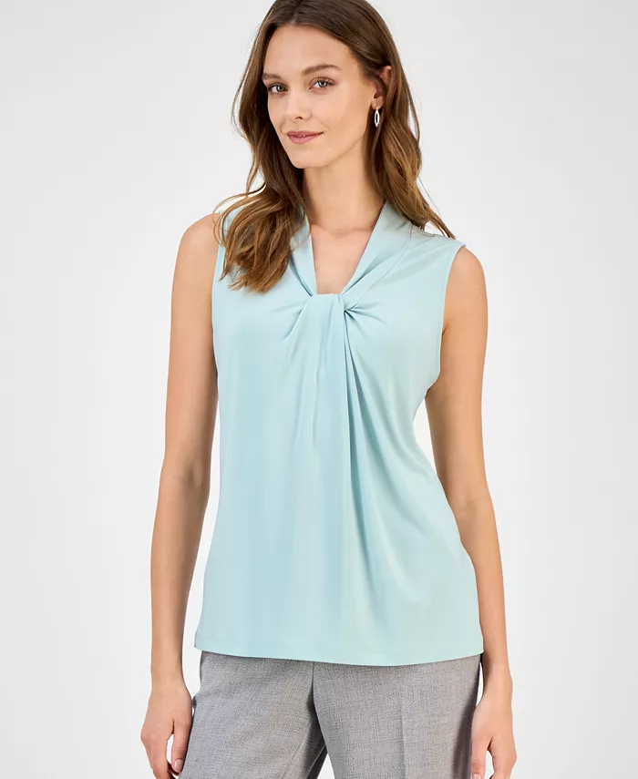 Женский топ с V-образным вырезом без рукавов Twisted Kasper, синий
Женский топ с V-образным вырезом без рукавов Twisted Kasper, синий