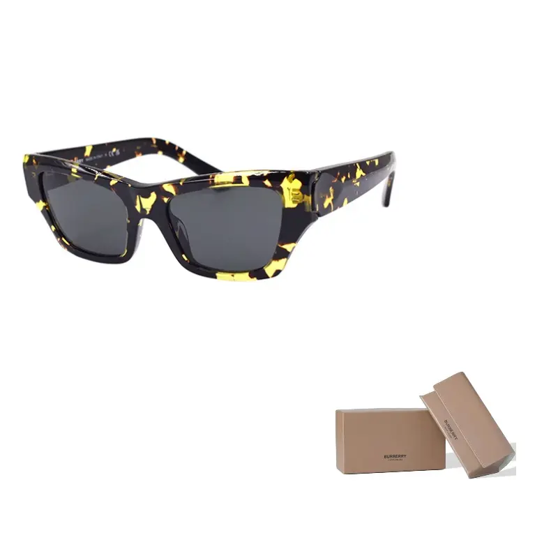 Burberry Солнцезащитные очки с пластиковой оправой неправильной формы для женщин, Tortoiseshell
Burberry Солнцезащитные очки с пластиковой оправой неправильной формы для женщин, Tortoiseshell