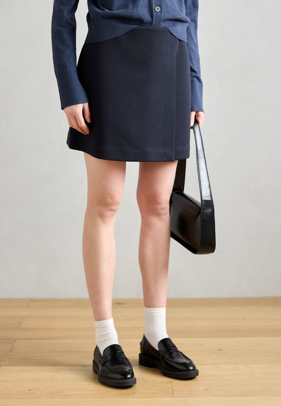 Юбка Marc O'Polo DETAIL, Deep Night Blue/Dark Blue
Юбка Marc O'Polo DETAIL, Deep Night Blue/Dark Blue