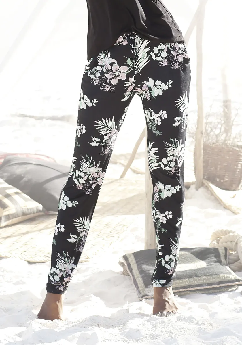 LASCANA пляжные брюки с тропическим принтом и карманами, трикотажные брюки, летние брюки, цвет Bedruckt
LASCANA пляжные брюки с тропическим принтом и карманами, трикотажные брюки, летние брюки, цвет Bedruckt