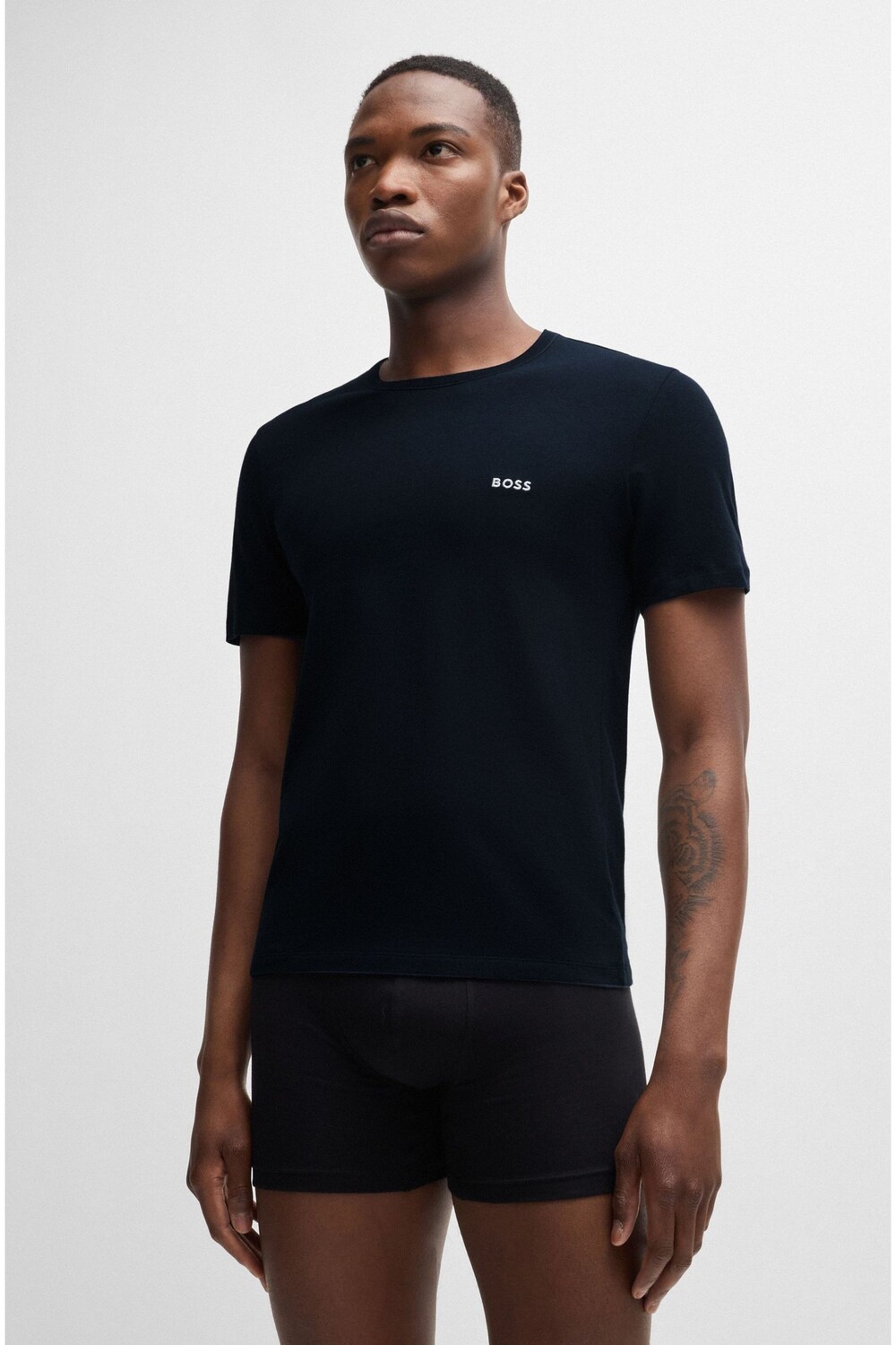 Футболки из хлопка с вышитым логотипом, 3 шт в упаковке Boss, черный
Футболки из хлопка с вышитым логотипом, 3 шт в упаковке Boss, черный