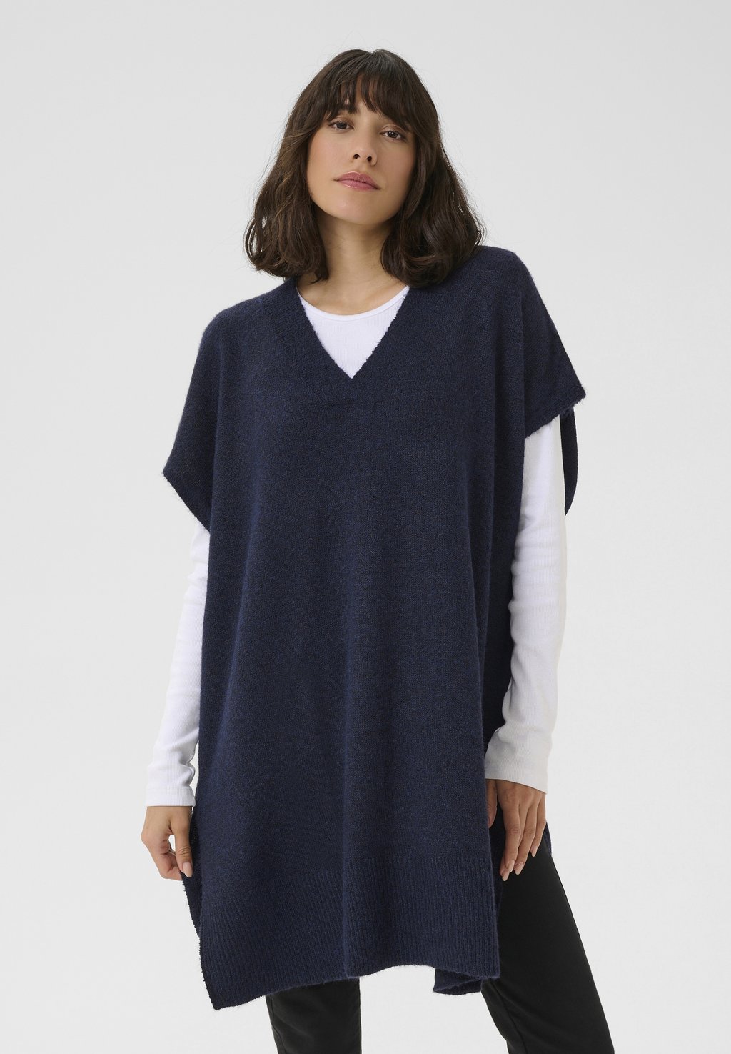 Футболка KAANNETTA Kaffe, темно-синий
Футболка KAANNETTA Kaffe, темно-синий