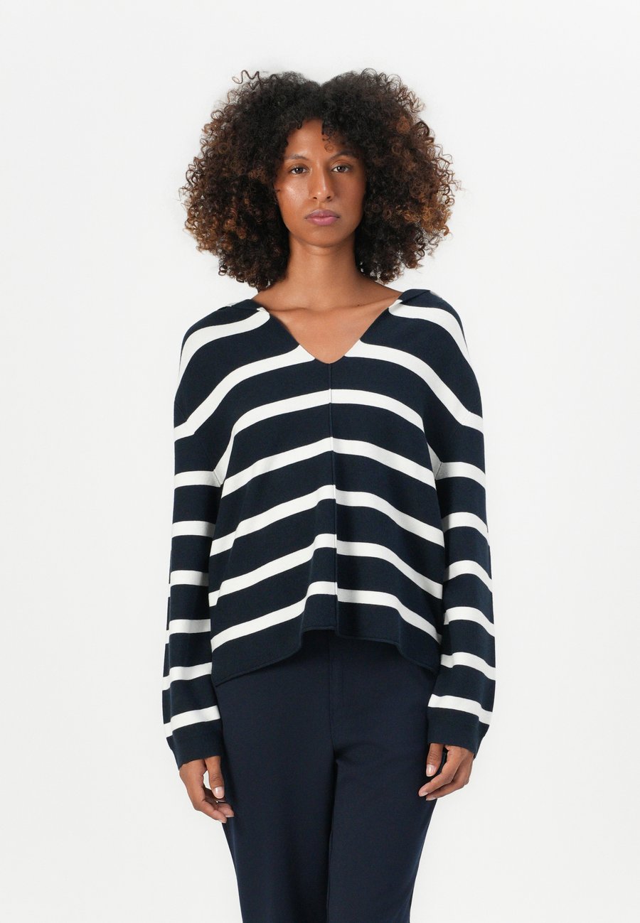 Джемпер TOM TAILOR HOODY, Big Navy/Dark Blue
Джемпер TOM TAILOR HOODY, Big Navy/Dark Blue