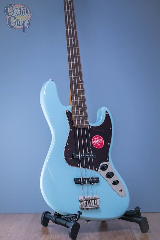 Басс гитара Squier CLASSIC VIBE '60S JAZZ BASS Daphne Blue
Басс гитара Squier CLASSIC VIBE '60S JAZZ BASS Daphne Blue