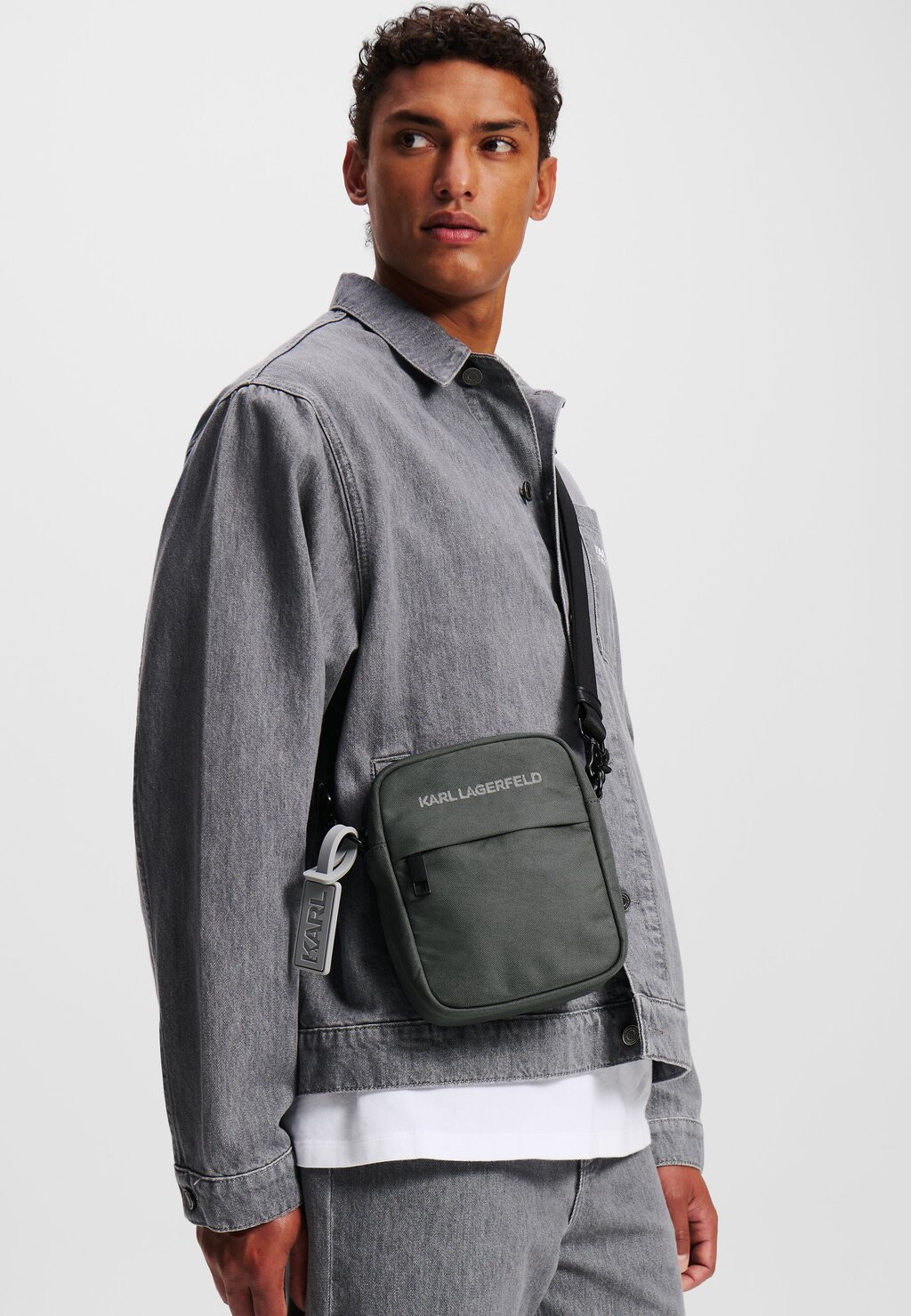 Сумка через плечо K/PASS KARL LAGERFELD, зеленый
Сумка через плечо K/PASS KARL LAGERFELD, зеленый