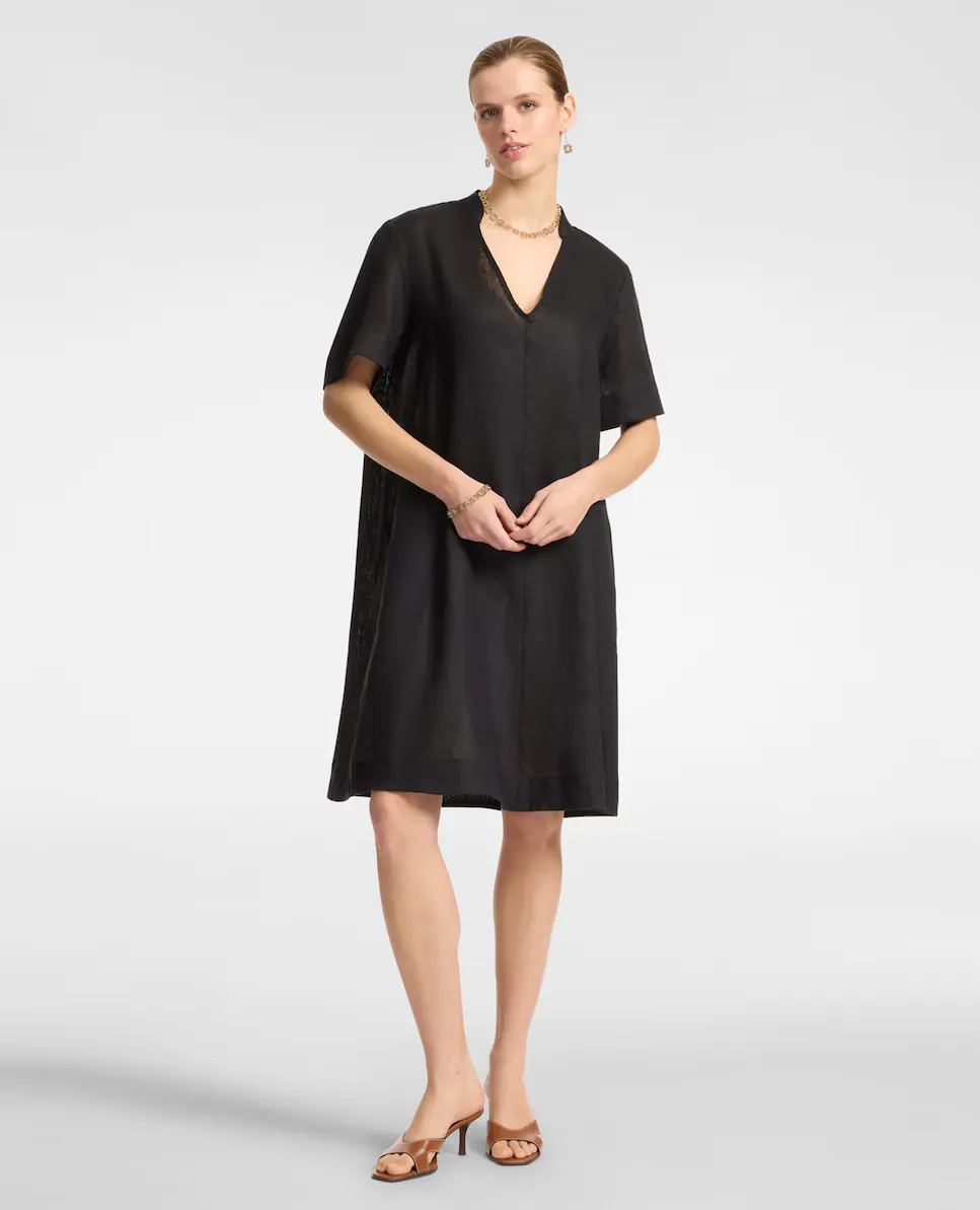 Льняное платье с вертикальными карманами Elena Miró, черный
Льняное платье с вертикальными карманами Elena Miró, черный