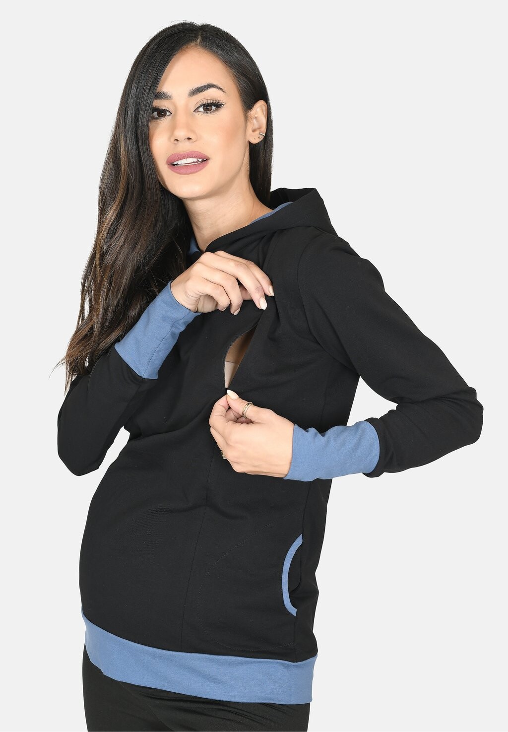 Толстовка с капюшоном 2 IN1 STILL UMSTANDS MONA Mija Culture, черный
Толстовка с капюшоном 2 IN1 STILL UMSTANDS MONA Mija Culture, черный