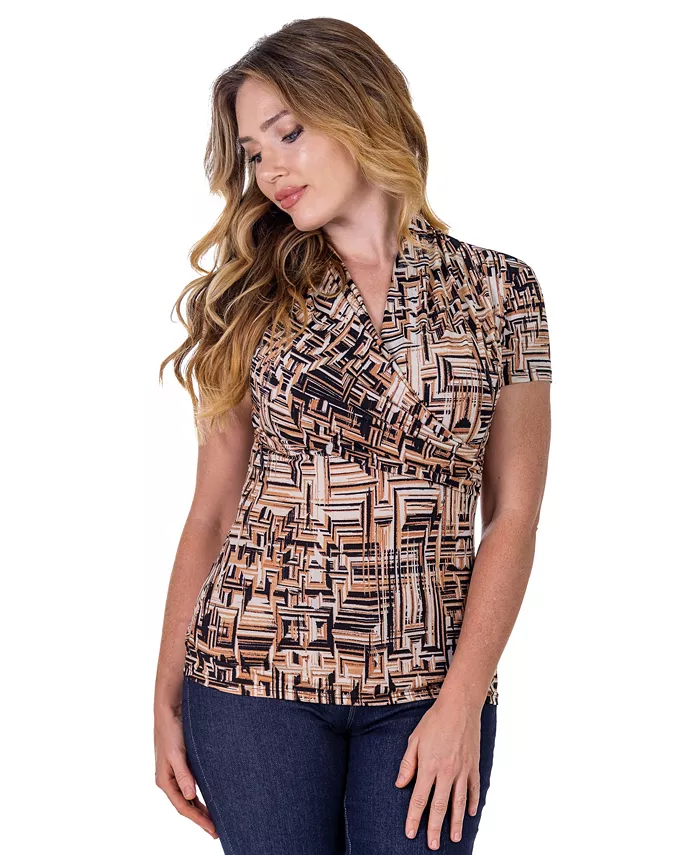 Миниатюрный коричневый топ с короткими рукавами и V-образным вырезом, с принтом и запахом 24seven Comfort Apparel
Миниатюрный коричневый топ с короткими рукавами и V-образным вырезом, с принтом и запахом 24seven Comfort Apparel