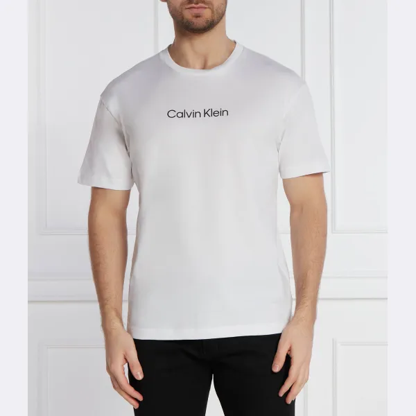 Удобная футболка Calvin Klein, белый
Удобная футболка Calvin Klein, белый