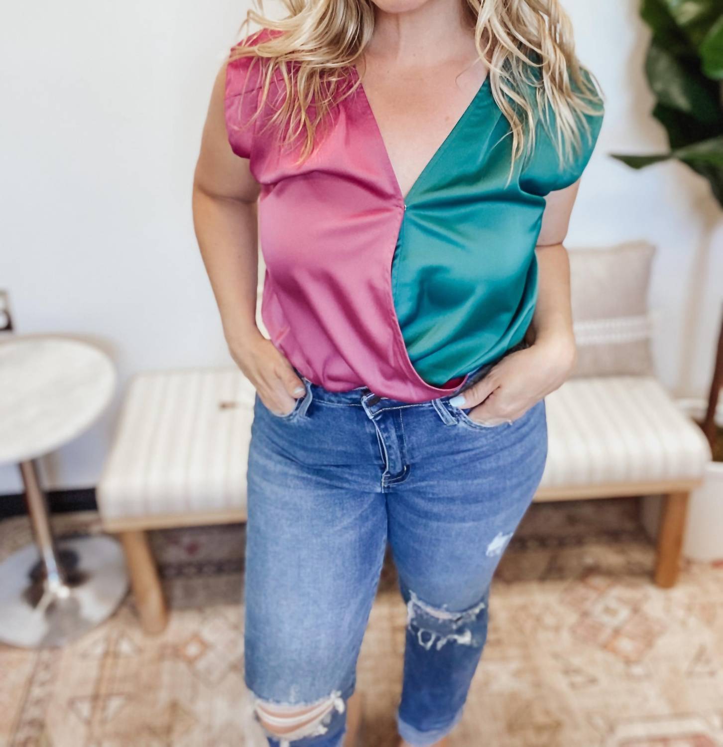 Боди с атласными драпировками Heat Wave в драгоценных оттенках Entro, Jewel Tones
Боди с атласными драпировками Heat Wave в драгоценных оттенках Entro, Jewel Tones