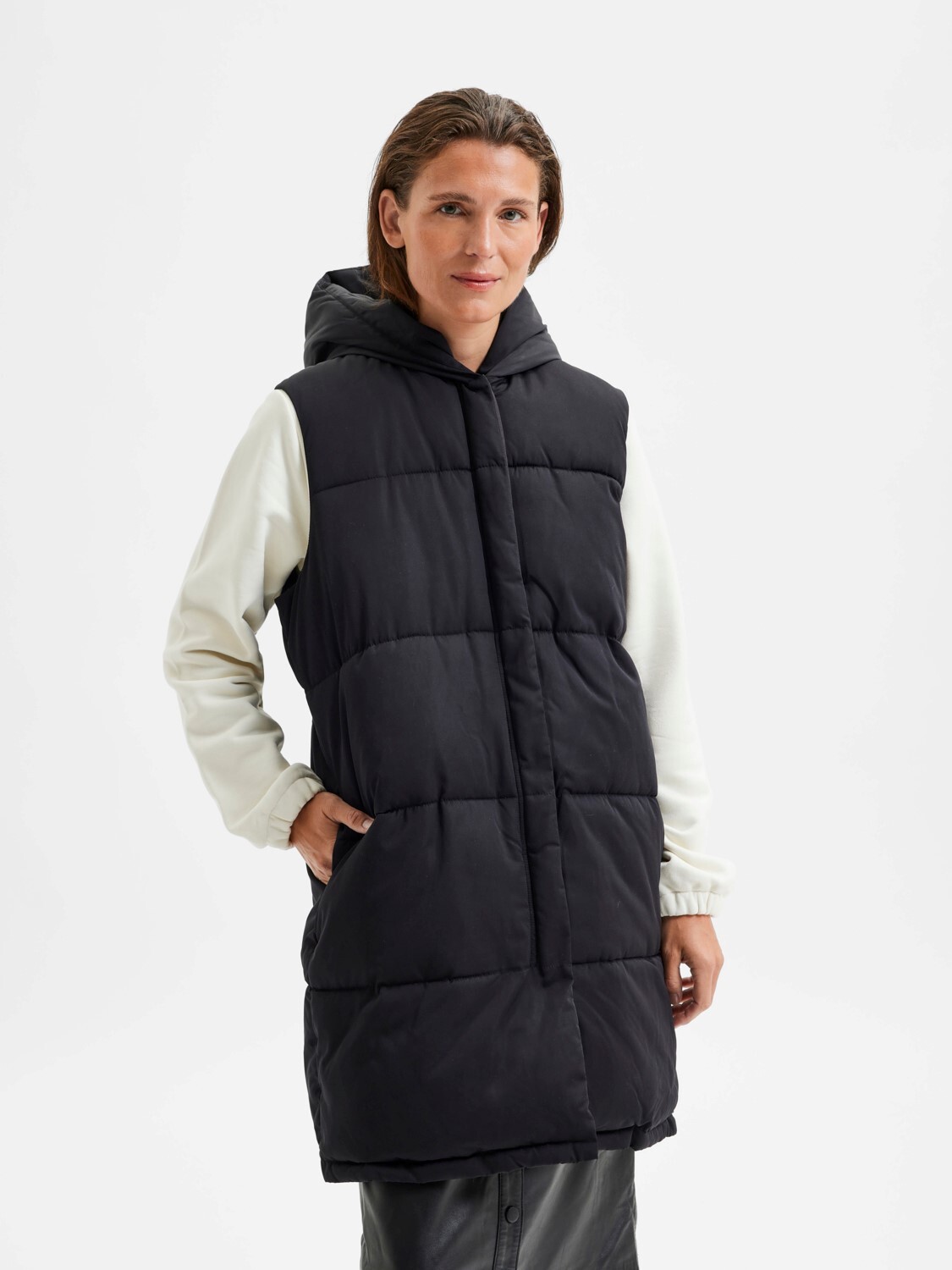Утепленный жилет SELECTED FEMME Warme Puffer Stepp Wattierte Übergangsjacke SLFELLA, черный
Утепленный жилет SELECTED FEMME Warme Puffer Stepp Wattierte Übergangsjacke SLFELLA, черный