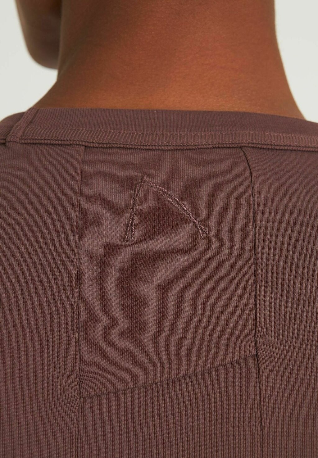 Топ с длинными рукавами HELY CHASIN', розовый
Топ с длинными рукавами HELY CHASIN', розовый