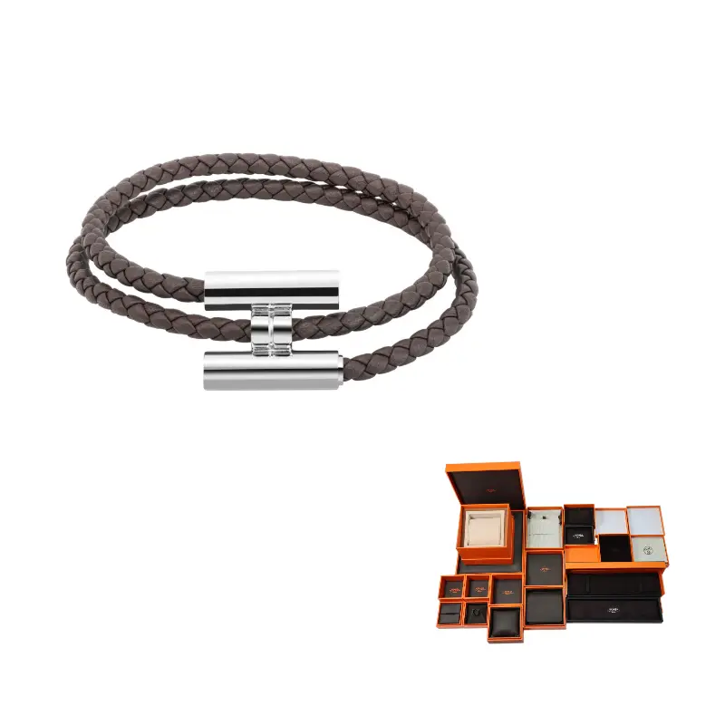 Браслет из коровьей кожи мужский tin gray HERMES
Браслет из коровьей кожи мужский tin gray HERMES