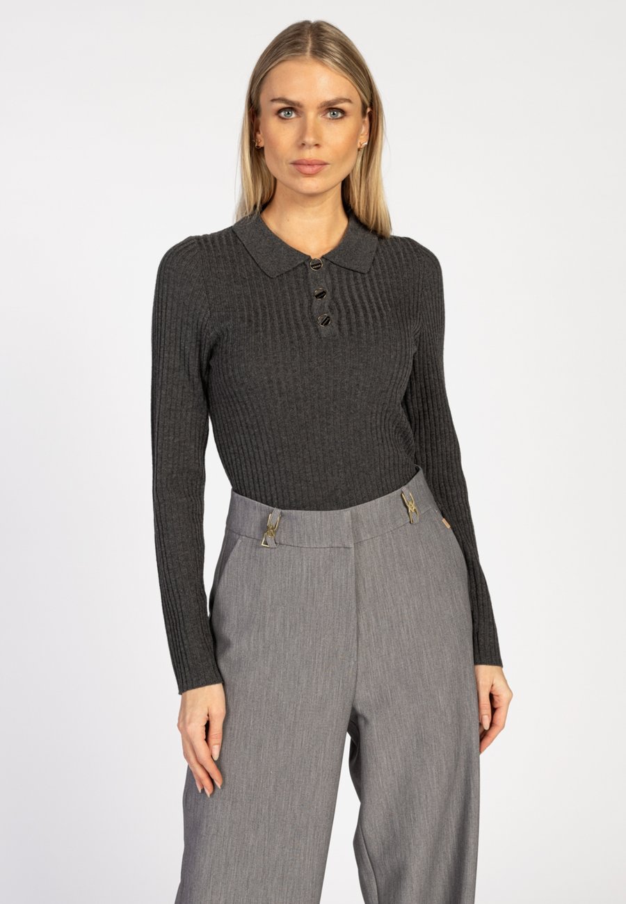 Поло Aaiko FLORES, Antra Grey/Grey
Поло Aaiko FLORES, Antra Grey/Grey