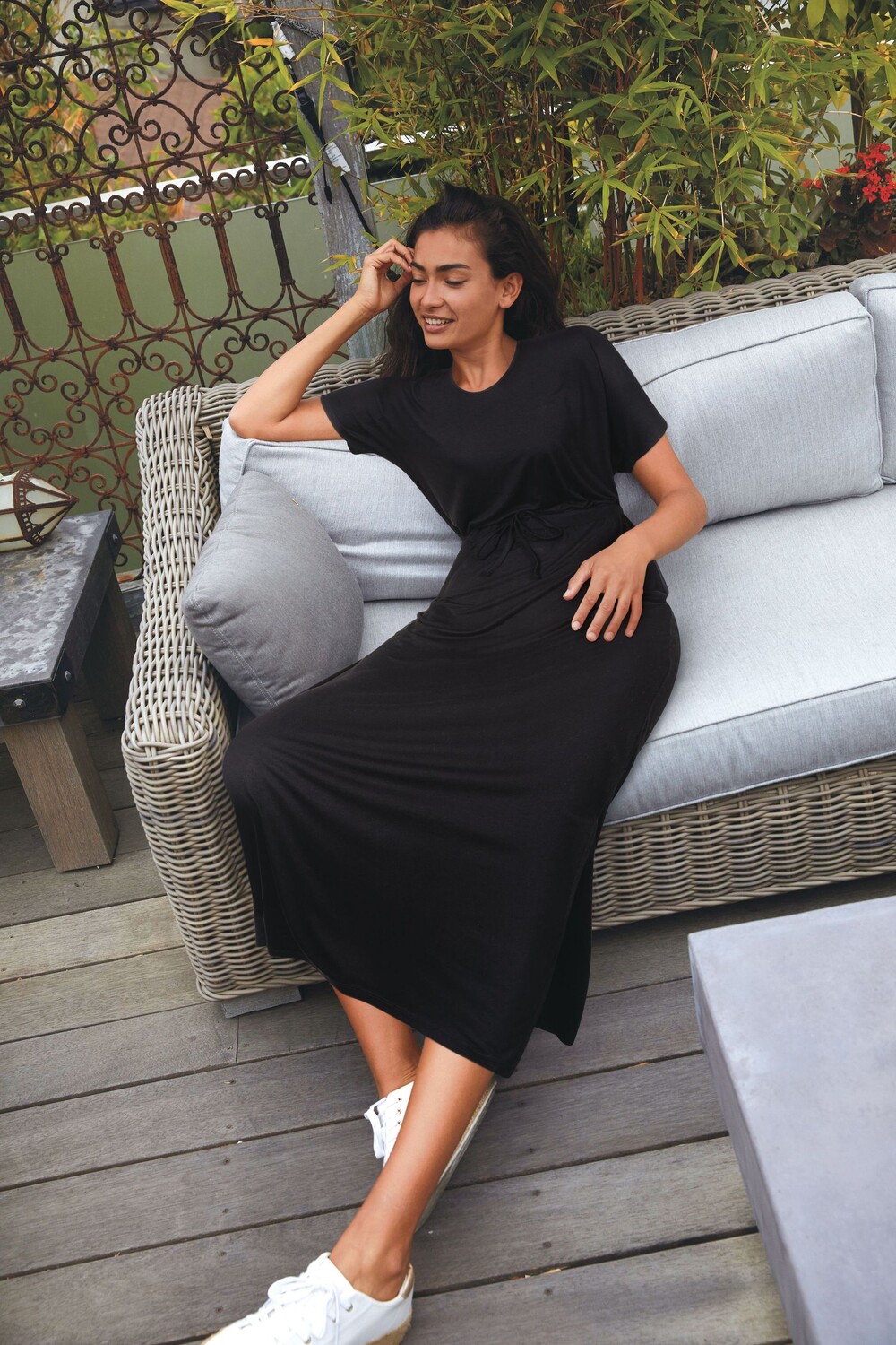 Летнее платье макси с короткими рукавами Next, черный
Летнее платье макси с короткими рукавами Next, черный