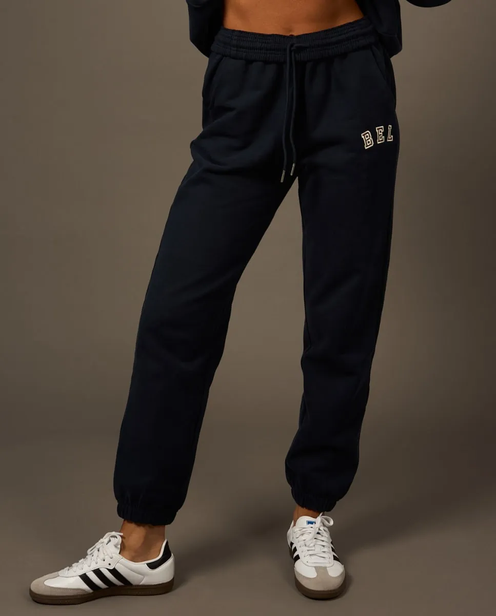 Женские спортивные брюки с завязками Believe Athletics, тёмно-синий
Женские спортивные брюки с завязками Believe Athletics, тёмно-синий