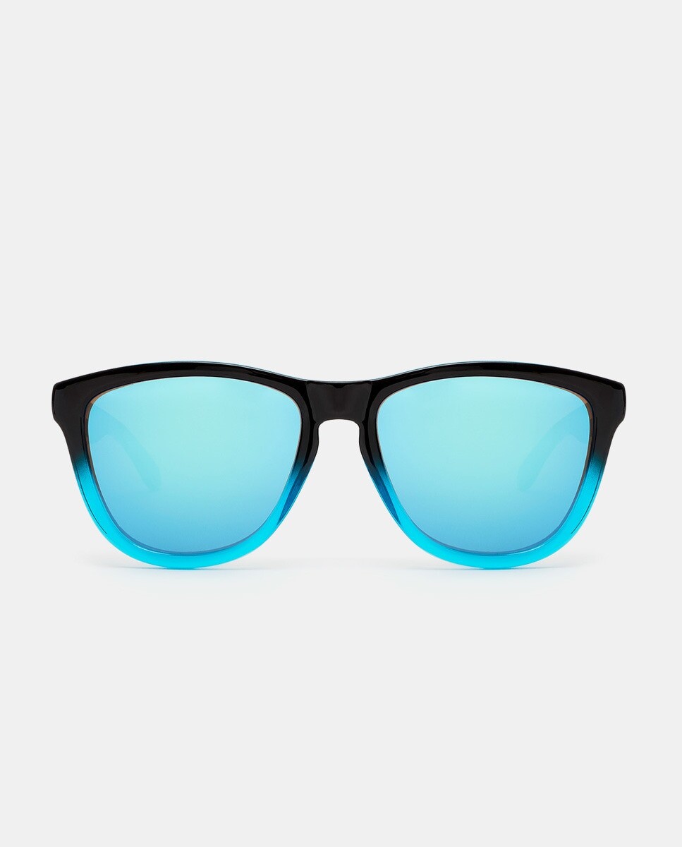 Квадратные солнцезащитные очки градиентного черного цвета с зеркальными линзами Hawkers, черный
Квадратные солнцезащитные очки градиентного черного цвета с зеркальными линзами Hawkers, черный