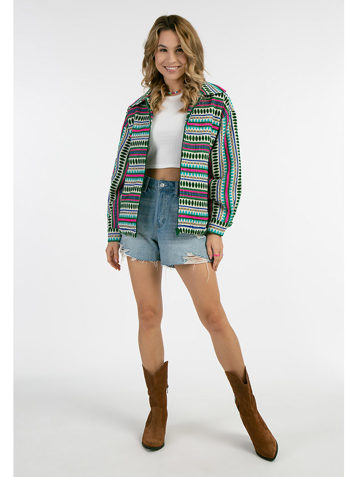 IZIA Яркая рубашка-куртка
IZIA Яркая рубашка-куртка