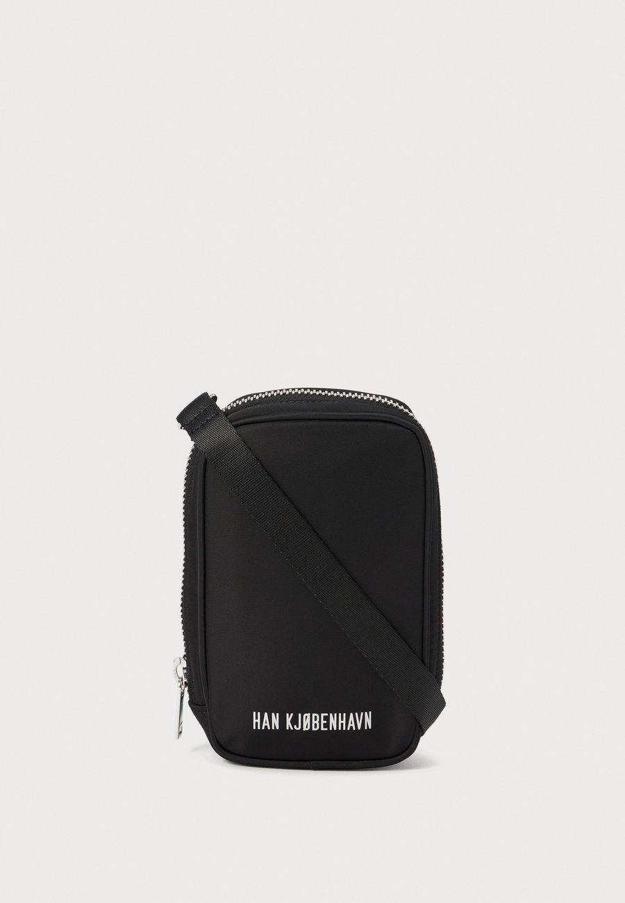 Сумка кросс-боди Han Kjøbenhavn LOGO MINI CROSSBODY BAG UNISEX, Black
Сумка кросс-боди Han Kjøbenhavn LOGO MINI CROSSBODY BAG UNISEX, Black