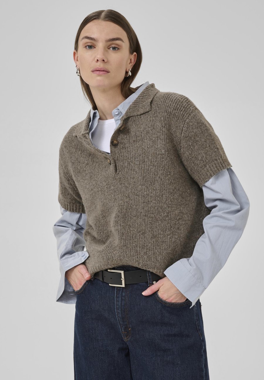 Поло My Essential Wardrobe PALOMA, Brown Melange/Mottled Brown
Поло My Essential Wardrobe PALOMA, Brown Melange/Mottled Brown