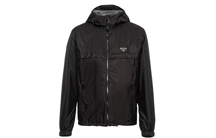 Куртка мужская Prada легкая, черный 
Куртка мужская Prada легкая, черный