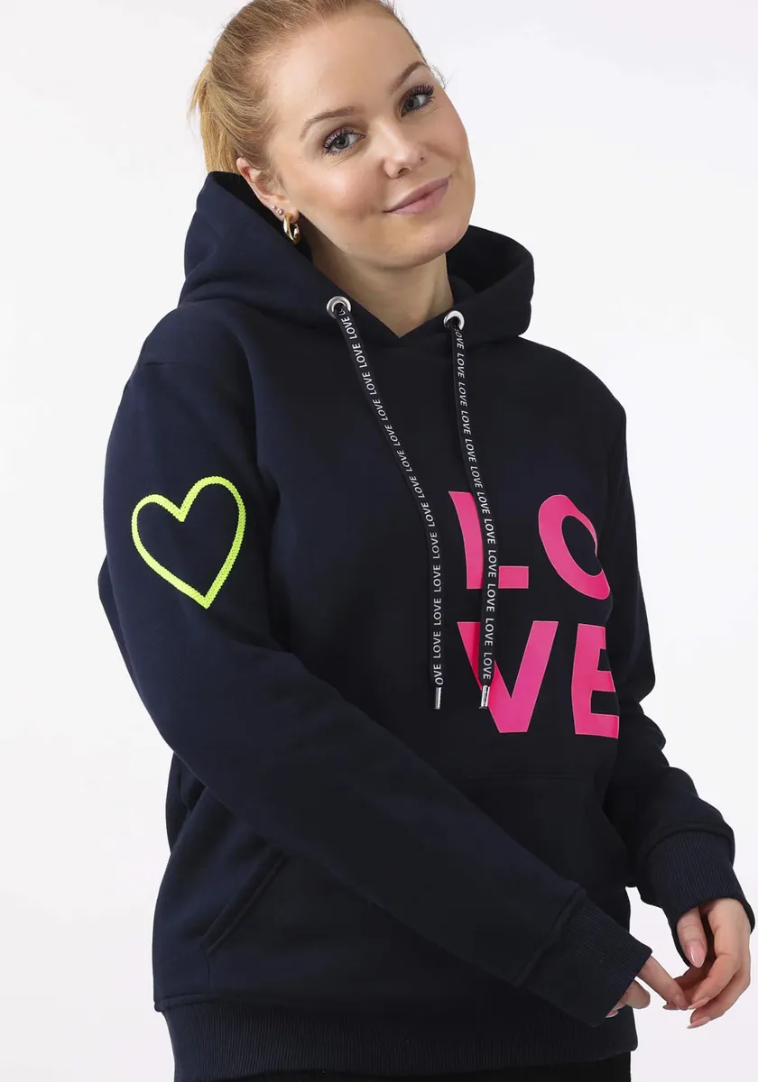 Толстовка с капюшоном и вышивкой на рукаве Zwillingsherz, цвет морской волны
Толстовка с капюшоном и вышивкой на рукаве Zwillingsherz, цвет морской волны