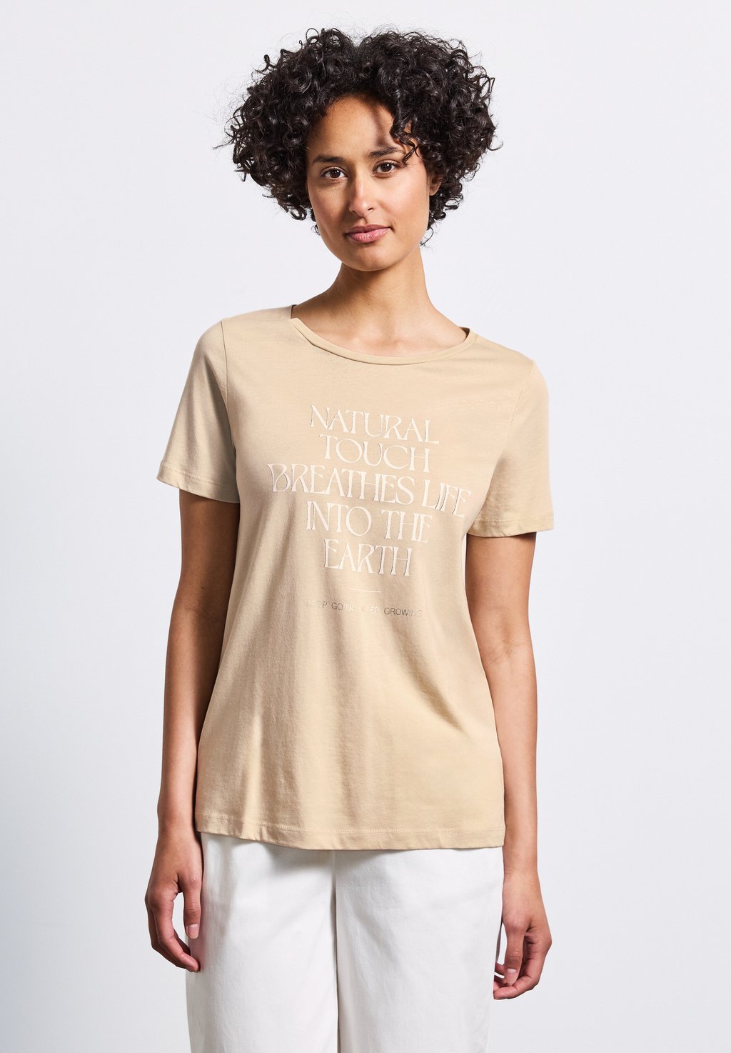 Футболка с принтом MIT WORDING ARTWORK Street One, бежевый
Футболка с принтом MIT WORDING ARTWORK Street One, бежевый