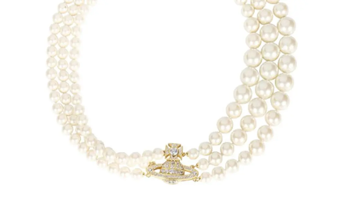 Жемчужное колье с детальной отделкой в виде шара Vivienne Westwood, pearl белый
Жемчужное колье с детальной отделкой в виде шара Vivienne Westwood, pearl белый