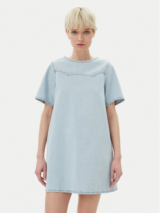 Джинсовое платье стандартный крой 001WD-0000 Levi'S, голубой
Джинсовое платье стандартный крой 001WD-0000 Levi'S, голубой