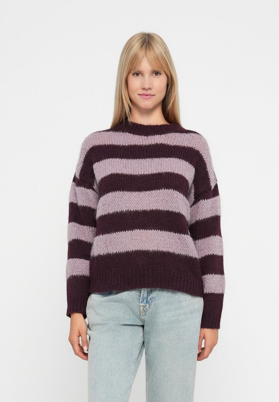 Джемпер ONLY ONLCAMEL LIFE STRIPE O NECK, Winetasting/Nirvana/Bordeaux
Джемпер ONLY ONLCAMEL LIFE STRIPE O NECK, Winetasting/Nirvana/Bordeaux