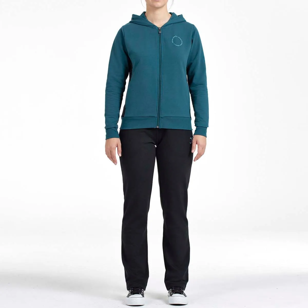 Женский спортивный костюм Uru John Smith, зеленый
Женский спортивный костюм Uru John Smith, зеленый