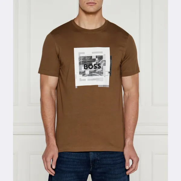 Городская футболка стандартного кроя Boss, коричневый
Городская футболка стандартного кроя Boss, коричневый