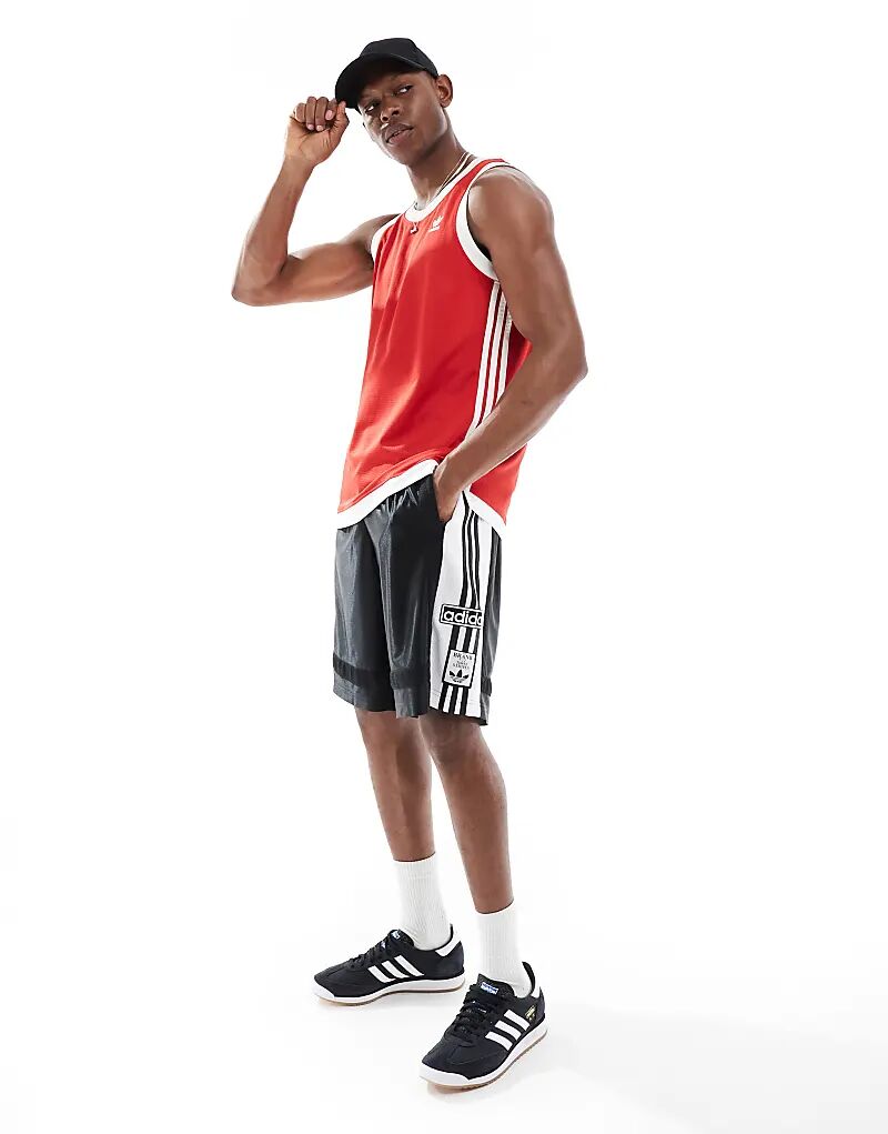 Шорты adidas Originals Adibreak черного цвета
Шорты adidas Originals Adibreak черного цвета