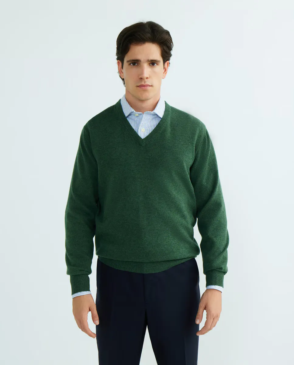 Мужской свитер из 100% шерсти с V-образным вырезом Alan Paine, темно-зеленый
Мужской свитер из 100% шерсти с V-образным вырезом Alan Paine, темно-зеленый