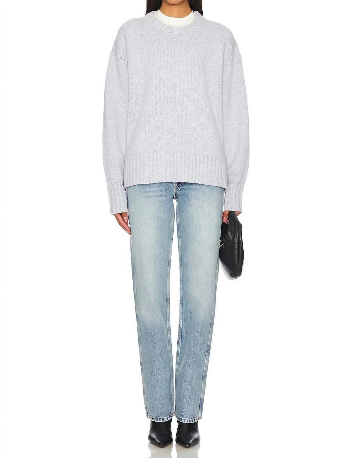 Высокие расклешенные джинсы 90-х в цвете Охай Индиго REDONE
Высокие расклешенные джинсы 90-х в цвете Охай Индиго REDONE