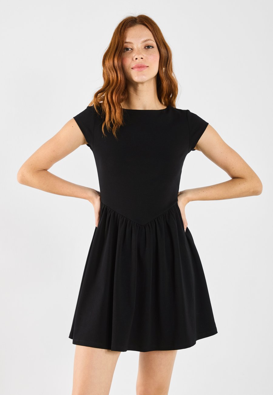 Платье Even&Odd Jersey dress, Black
Платье Even&Odd Jersey dress, Black