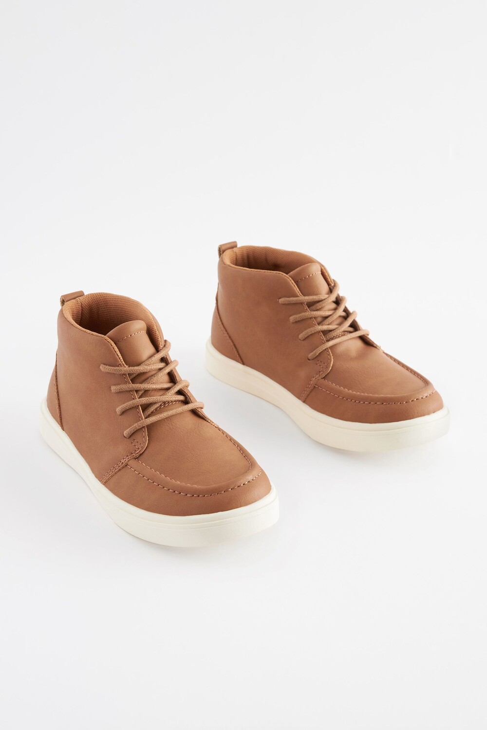 Ботинки детские Next на шнуровке средней высоты, коричневый
Ботинки детские Next на шнуровке средней высоты, коричневый